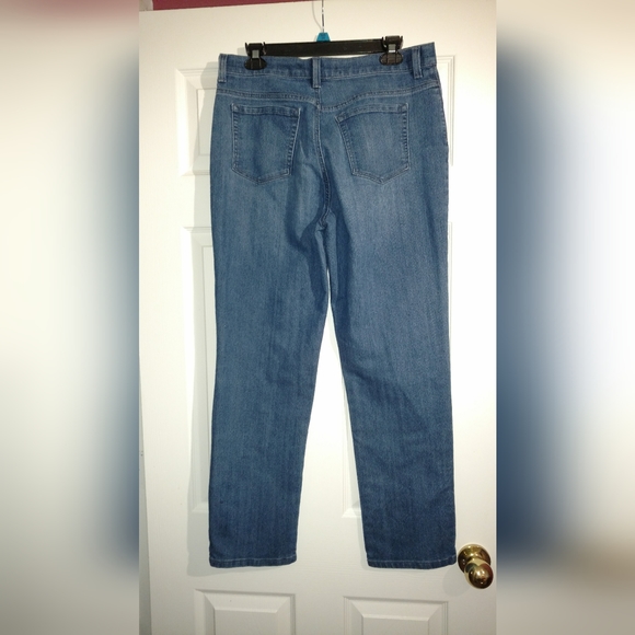 Gloria Vanderbilt Jeans - Picture 4 of 6